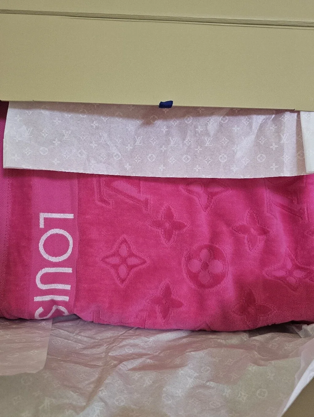 New Louis Vuitton towel pink